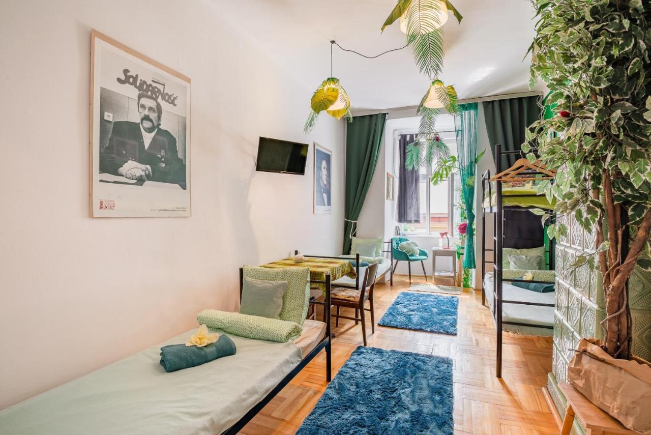 Kazimierz-Good Vibes Apartment For 7 People! كراكوفيا المظهر الخارجي الصورة