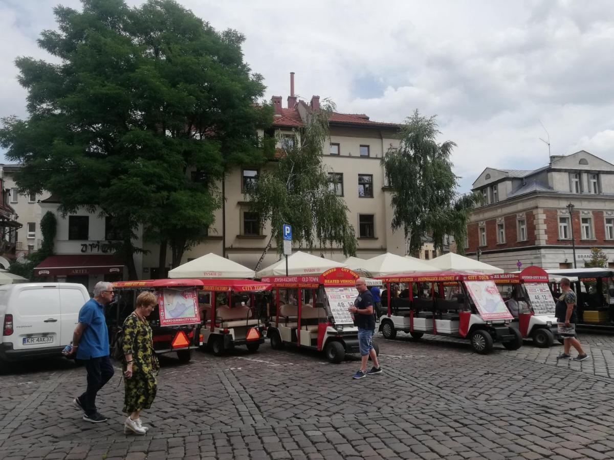 Kazimierz-Good Vibes Apartment For 7 People! كراكوفيا المظهر الخارجي الصورة