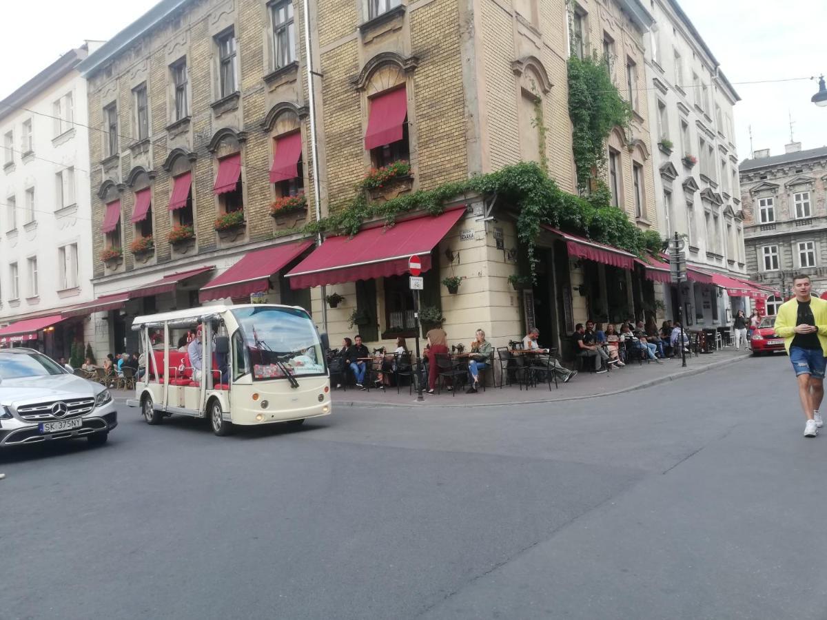 Kazimierz-Good Vibes Apartment For 7 People! كراكوفيا المظهر الخارجي الصورة