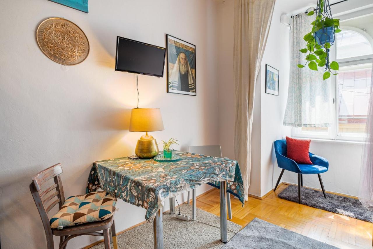 Kazimierz-Good Vibes Apartment For 7 People! كراكوفيا المظهر الخارجي الصورة
