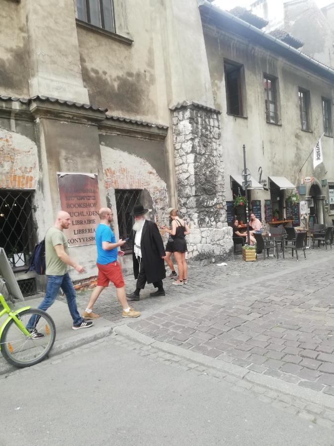 Kazimierz-Good Vibes Apartment For 7 People! كراكوفيا المظهر الخارجي الصورة